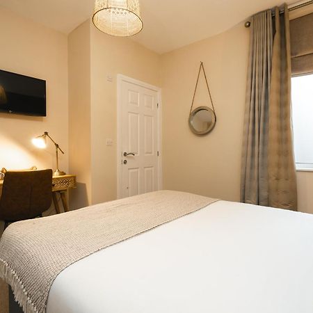 Rooms At The Dressers Arms Chorley  Exterior photo